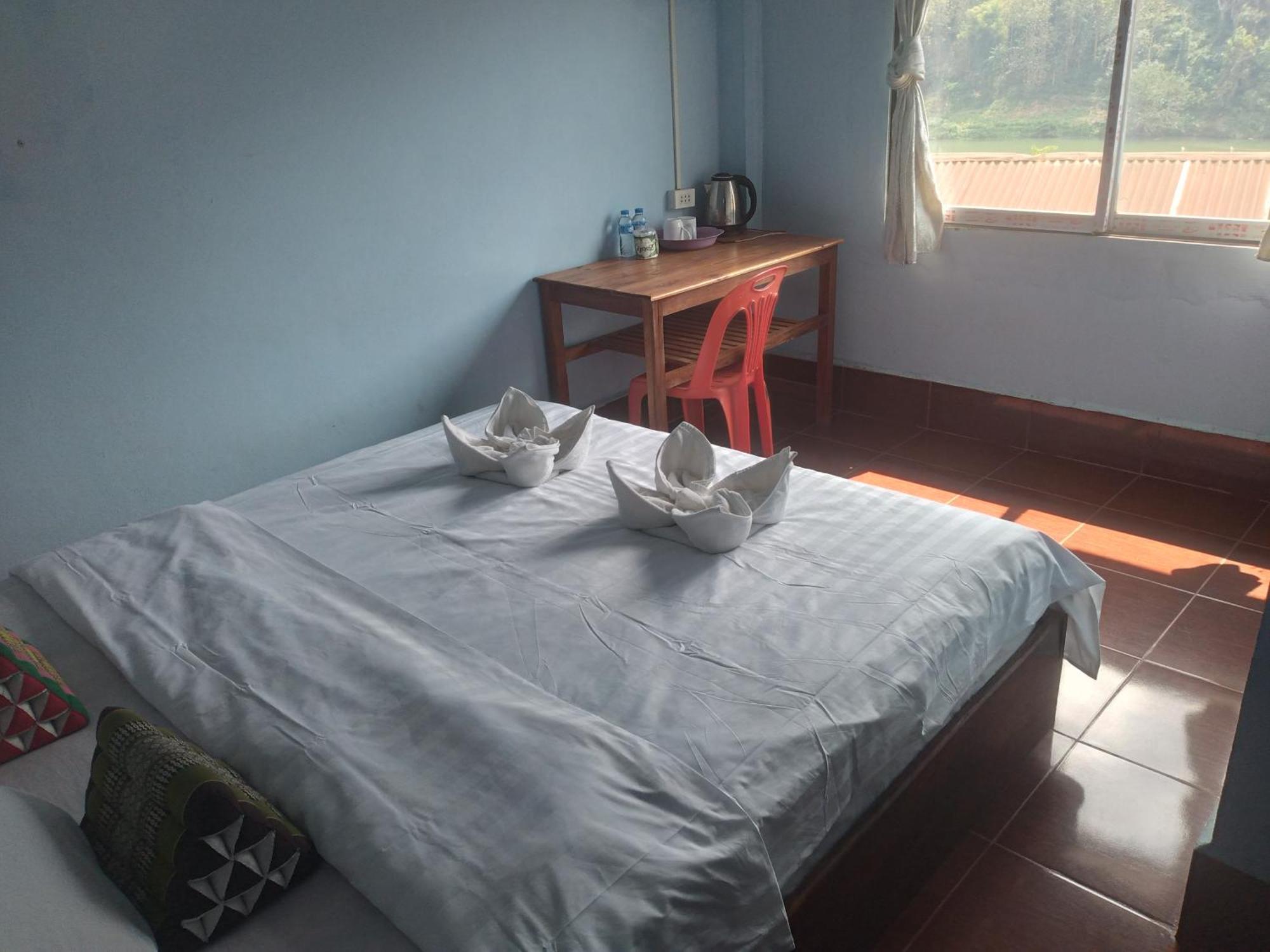 Lamorn Guesthouse Nongkhiaw Værelse billede
